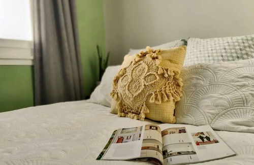 Reefton Maison | Cosy Historical Chuch in Quaint Mountain Village.