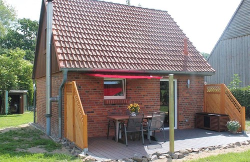 Zierow Maison | Maison de vacances avec cheminée et terrasse