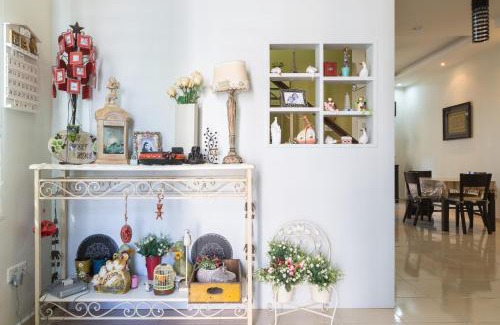 Bayan Lepas Maison | Cosy HomeStay at Penang Island -Beach and Village