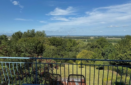 Roz-sur-Couesnon Maison | Cosy house Le Cerisier, view of Mont-Saint-Michel