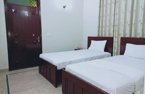 Gulshan-E-Jamal Hôtel | Cosy Inn Guest House : Twin Room