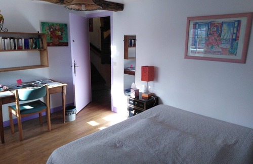 Le Pechereau Maison | Chambre cosy claire couleur lavande classée 3***