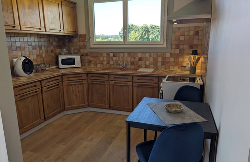 Noyers-sur-Cher Appartement | Cosy little house ideal for a family, 9 minutes from the zoo, close to the castles.
