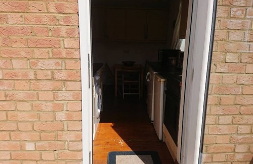 Somers Town Appartement | Charmant T1 très lumineux, balcon, métro à 3 min