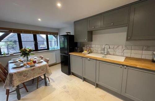 Blaisdon Maison | Cosy luxury Grade II listed barn in the Forest of Dean