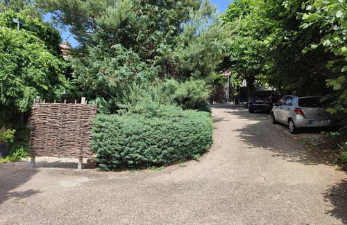 Le Puy-en-Velay Maison | Cosy maison d'hôtes, terrasse ombragée, parking