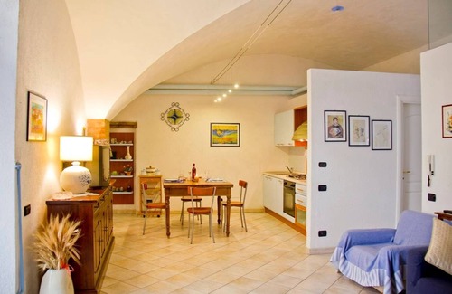 Bettona Appartement | Appartement médiéval confortable à 20m de la place