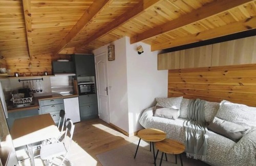 Eourres Appartement | Cosy mountain chalet ideal for hikers and nature lovers