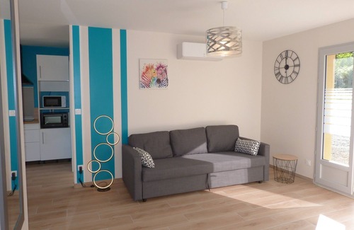 Saint-Pardoux Villa | Agréable maison neuve, cosy proche lac, plage et bourg, TV, WIFI, parking