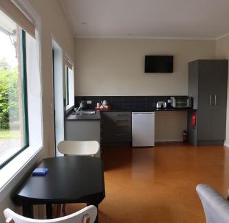 Kerikeri Appartement | Cosy Nights - modern, self-contained with parking
