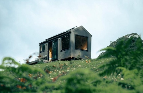 Beaumont Maison | Cosy Off-Grid Cabin in Kangaroo Valley - Gustavo