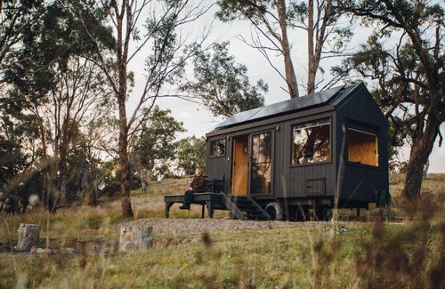 Rylstone Maison | Cosy Off-Grid Cabin with Lake View Pet Friendly - Nikita