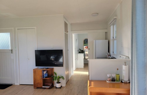 New Plymouth Maison | Cosy one bedroom house on quiet cul-de-sac