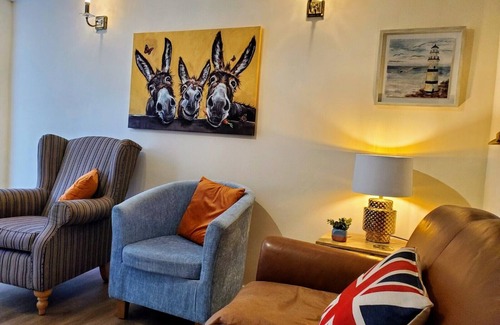 Sarre Cottage | Cosy period cottage close to local beaches and Canterbury