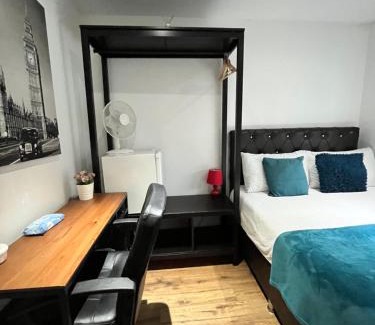 Euston Maison | Cosy Private Bedrooms in Euston London