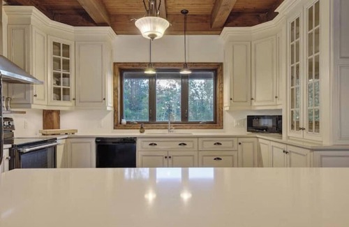 Sainte-Beatrix Maison | Cosy private chalet