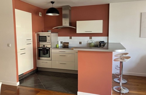 Chatou Appartement | Cosy, quiet apartment with balcony and parking