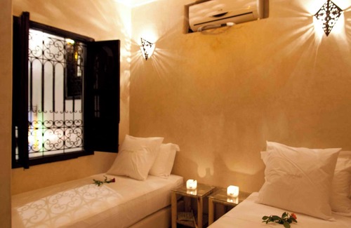 Zaouia Sidi Rhalem Lit Et Petit-Déjeuner | Cosy Riad Guest house with Plunge pool and a view of the Atlas mountain
