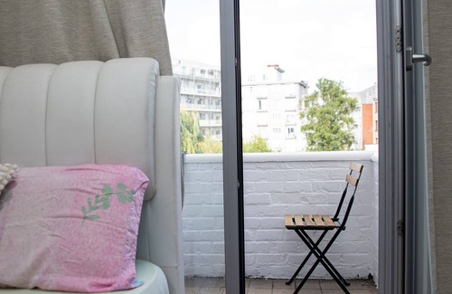 Anderlecht Lit Et Petit-Déjeuner | Cosy Room in a Beautiful Apartment