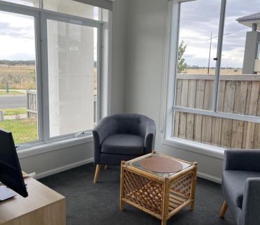 Wollert Lit Et Petit-Déjeuner | Cosy room stay- 25 min to Melbourne Airport and next to Hume Freeway