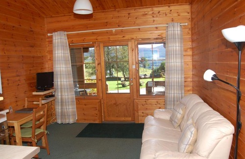 Killin Cabine | Cosy Rowan woodland lodge no1