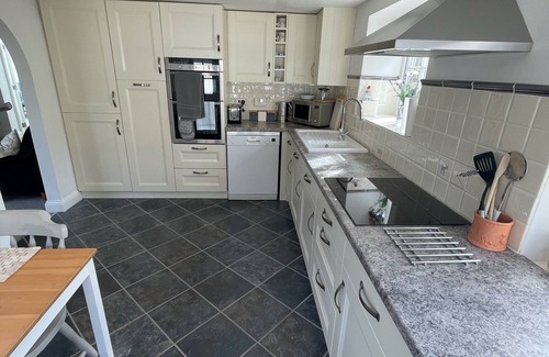 Frome Maison | Cosy Rural Annex, Free Parking, Walkable to Frome Town Centre