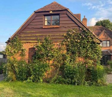 Bottlesford Appartement | Cosy Rural Retreat Sleeps 3 & PetFriendly