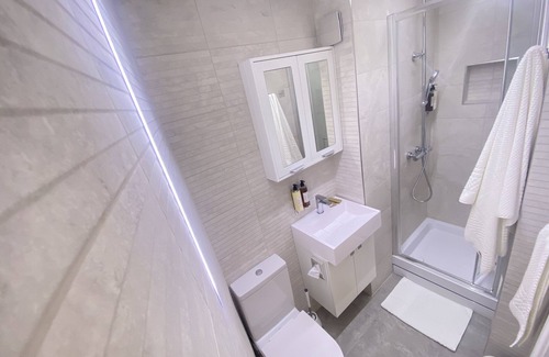 Winchester Appartement | Cosy Serviced Studio Pet Friendly