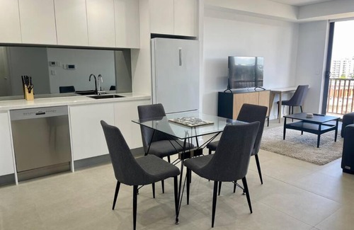 Rosebery Appartement | Cosy Stays 1 Bedroom Apartment Rosebery Parking & Balcony Sydney Escape