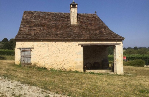 Thenon Maison | Gite cosy avec pierres et poutres apparentes