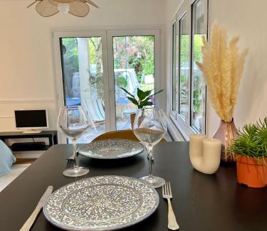 Louveciennes Appartement | Cosy studio - A 2 pas de Paris et de Versailles