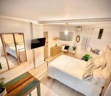 Capuchinos Appartement | Cosy Studio +netflix+24h entry+silent air conditionning