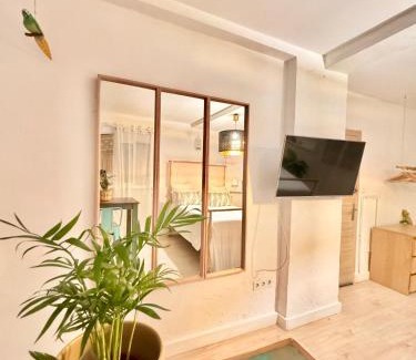 Capuchinos Appartement | Cosy Studio +netflix+24h entry+silent air conditionning