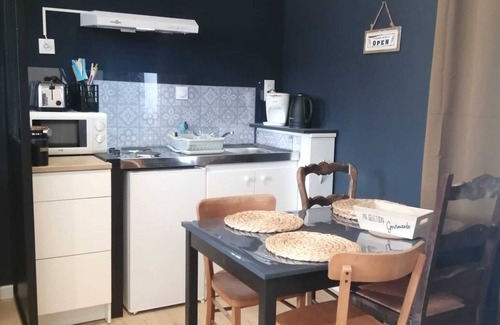 Saint-Pierre Appartement | Studio cosy perché au 1er étage