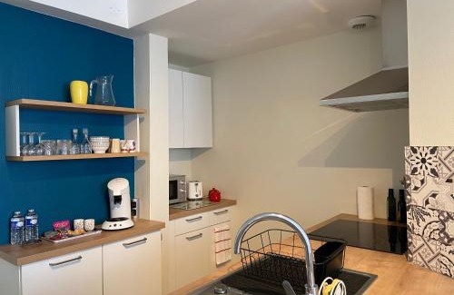 Chateau-Renault Appartement | Cosy T1 ! Proche commerces et axes routiers