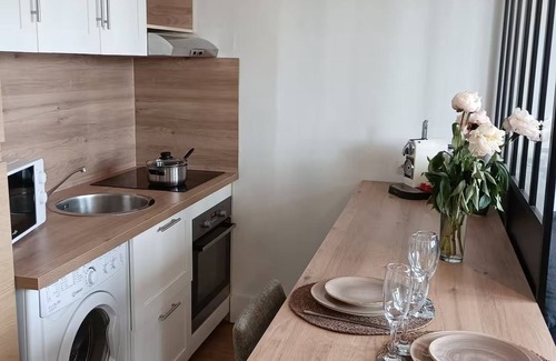 Beauvais Appartement | Cosy T2 apartment Hyper Centre Place Jeanne Hachette NEAR AIRPORT AND SNCF STATION