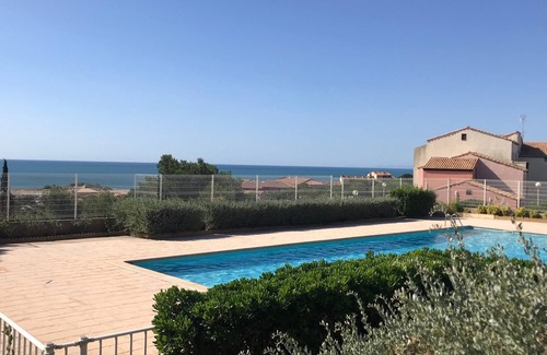 Saint-Pierre-la-Mer Appartement | Coquet T2 Vue mer, chambre + cabine, mezzanine, parking