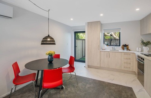Lower Hutt Maison | Cosy Wellington Escape | Near Taita Train Station