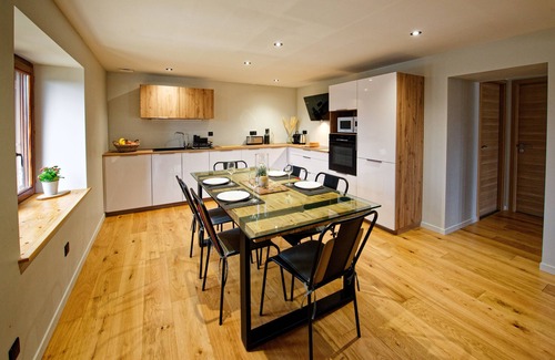 Cuttura Appartement | Cosy*Wifi/Netflix*Modern - at Ô JurassiK