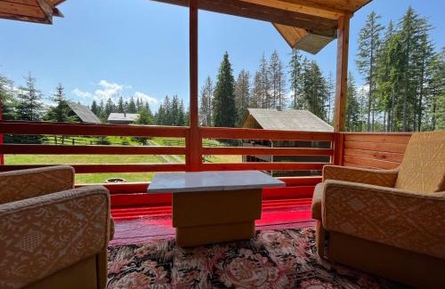 Belis Maison | Cosy wooden house in the heart of Apuseni.