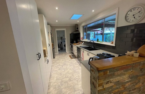 East Warburton Maison | Cosy Yarra valley home, close to everything Warburton has to offer!