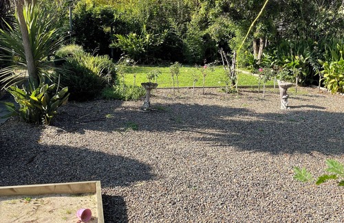East Warburton Maison | Cosy Yarra valley home, close to everything Warburton has to offer!