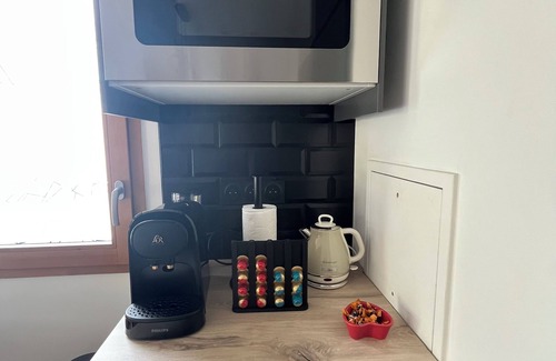 Magny-le-Hongre Appartement | Cosygreen77 -Disneyland à 7mn voiture avec terrasse, jardin et place de parking