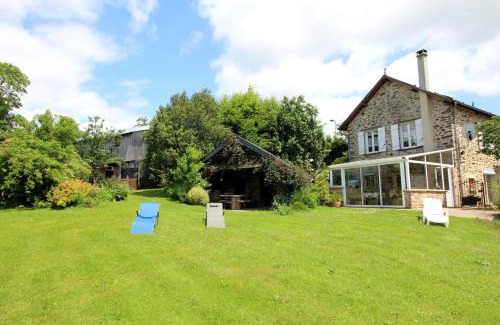 Saint-Germain-les-Belles Maison | Cote jardin