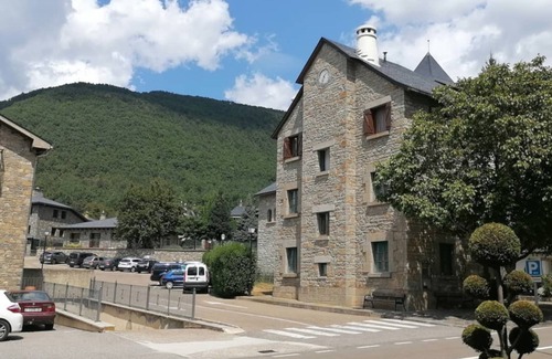 Gavin Maison | Cotefablo House. Sorrosal accommodation. Gavín (Biescas)