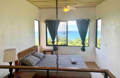Drake Bay Maison | Cotinga Nest - King Bed, Ocean View