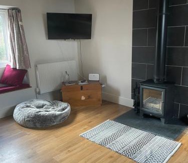 Ozleworth Maison | Cotswold Coombe Cottage