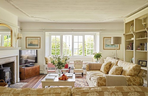 Dursley Maison | Le magnifique manoir Stinchcombe Edge de Cotswold avec court de tennis peut accueillir 26 personnes