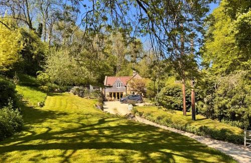 Combe Hay Maison | Cotswolds AoNB Cottage- Modern Renovation- Sleeps8