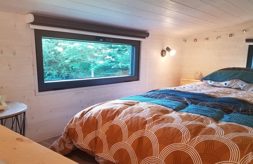 Saint-Christophe-sur-Conde Cottage | INSOLITE : La Tiny House du Lutin Many